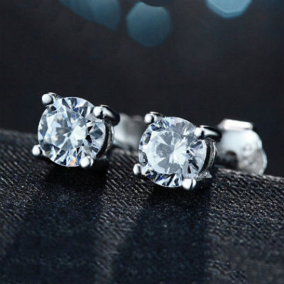 HOW TO CHOOSE DIAMOND STUD EARRINGS